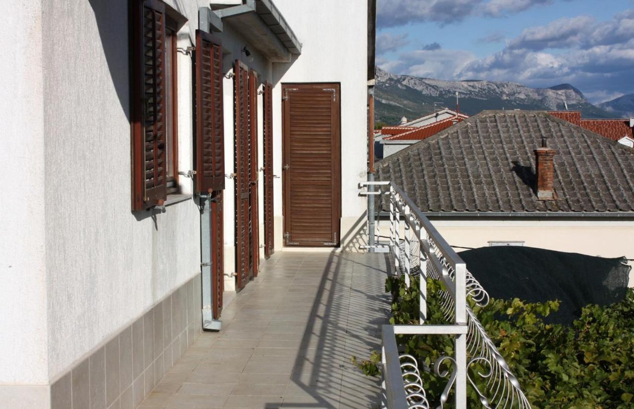 Apartments With A Parking Space Kastel Stafilic, Kastela - 5219 外观 照片