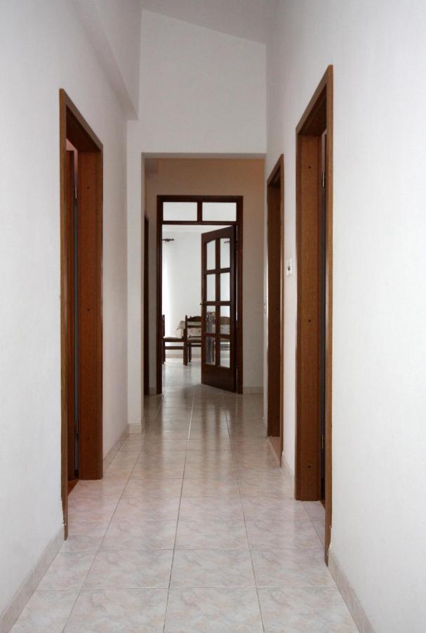 Apartments With A Parking Space Kastel Stafilic, Kastela - 5219 外观 照片